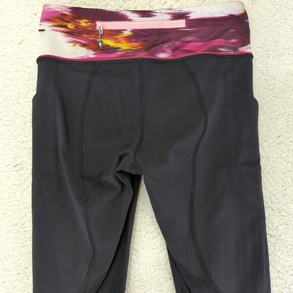 Lululemon Pace Rival Crop Leggings Capri Women's 4 Black Patterned Trim Pockets - Picture 5 of 7